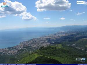 Genova ripresa dal Monte Fasce
